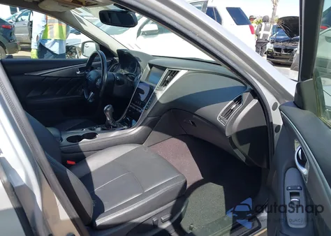 2017 Infiniti Q50 2.0T Base z USA, uszkodzony, nr VIN JN1CV7AP8HM642766